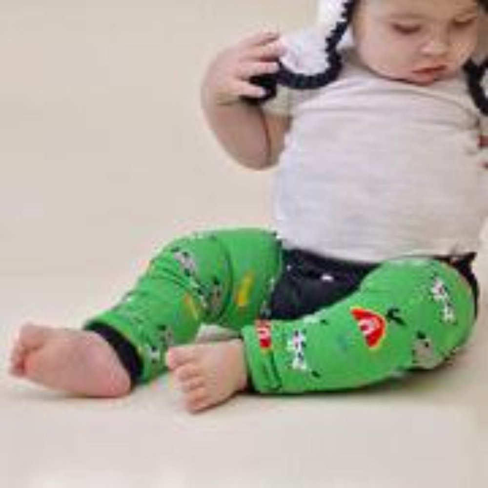 E-I-E-I-O Barnyard Farm Leg Warmers by Huggalugs Nubies Newborn to 6 Months -NIP - Picture 3 of 3